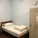 Handy Hostel