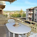 Villa Service - Thalassa