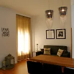 Minimal Rooms