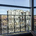 Royal Apartments By Hoom