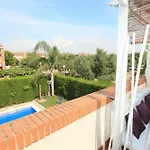 Casa Vista A La Piscina Para 8 Personas En Cambrils