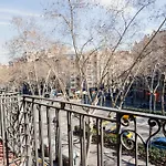 Feelathome Gran Via Apartment