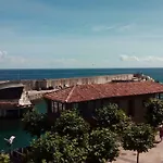 San Anton, Ventana Al Mar