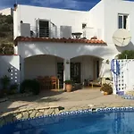 Casa Adelfa