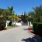 Villa Acacias