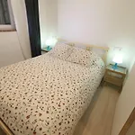 Preciosa Oportunidad, Junto A Playa Y Teatro Falla