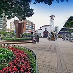 Perla 2 Paseo Maritimo
