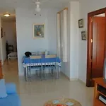 One-Bedroom Flat 200M From The Beach