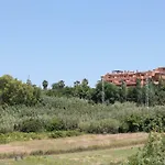 Marina Tropical