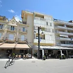 Sea Front Apartment