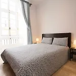 Extraordinario Piso Junto Playa Y En Pleno Centro