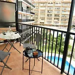 Apartamento Con Piscina A 150 Metros Playa Netflix P Video Aire Acondicionado Calefaccion Toallas Y Sillas Playa Sombrilla 2 Terrazas Una Sobre Piscina Centro Ciudad 1 Smart Tv Por Habitacion