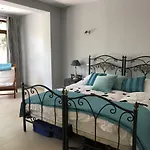 Villa With Heated Pool And Jacuzzi Close To Puerto Banus And Beach
