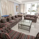 El Mas Exclusivo De Puerto Banus 