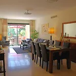 Tropical Holiday Apartment