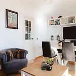 Apartamento En Primera Linea De Playa En Benalmadena