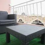 Atarazanas Flat