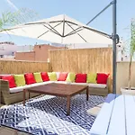 Ma1A-Apt With Rooftops With Palms Close To Old Town