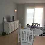 Lovely Familiar Apartment With Pool In Cap Salou