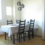 Avenida Apartments Ramon Turro