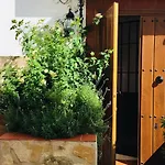 La Casa Escondite