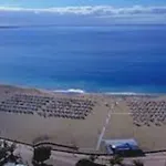 Modern Apartment Close Las Vistas