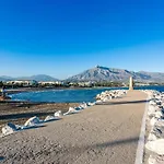 By Riva - Gorgeous 2 Bedroom Apartment In Centre Of Puerto Banus