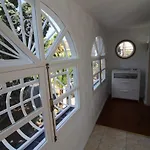 Sunny House, Chayofa