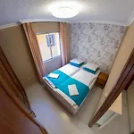 Mango Apartments