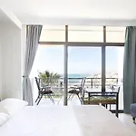 Sea Front Studio With Spacious Balcony Santa Clara