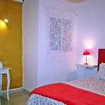 Alojamiento Amapola, En El Centro De Vilanova