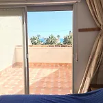 Flat With Sea Views 200M From The Beach