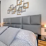 Penthouse Deluxe, Carolina Park, Marbella