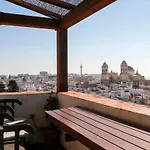 Torre En Calle San Miguel