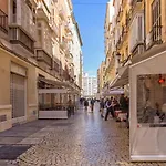 Strachan Una De Las Calles Mas Lujosas Y Centricas De Malaga