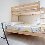 Surf And Art Apartment