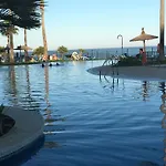 Mi Capricho Beachfront Apartment - Sitio De Calahonda