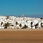 Cadiz 102479 3 Bedroom Apartment By Mo Rentals