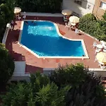 Apartment With 3 Bedrooms In Pineda De Mar, With Wonderful Sea View, P
