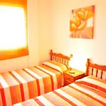 Casa Vista Al Jardin Para 12 Personas En Cambrils