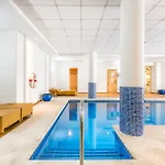 Fa-Fab 2 Bedroom Apt In And Outdoor Pool