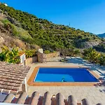 Villa Arian