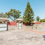 Villa Marty - Mayores De 25 Anos