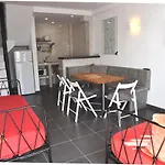 Triplex T2 South Apartment