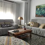 Bonito Piso En El Centro De Benaguacil