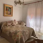 Chalet Con Piscina A 50 M De La Playa .