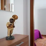 Casa Marquez - Solo Familias