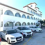 Apartament Aguamarina On The Beach Front