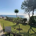 Apartament Aguamarina On The Beach Front