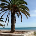 Apartamento Amplio. Vistas A La Playa